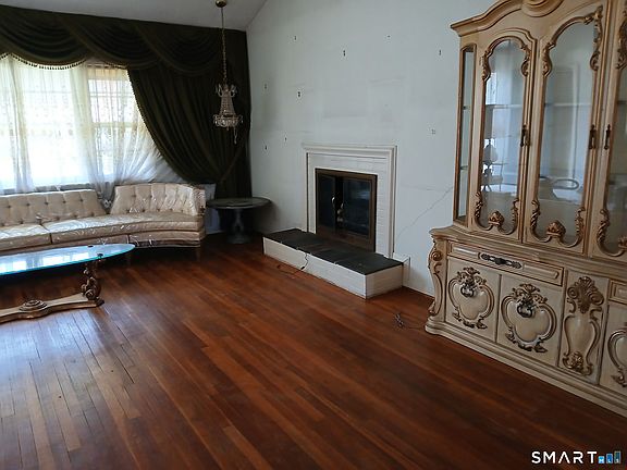3rd image of 94 Lyman Road