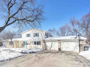 3012 S Clay St, Green Bay, WI 54301