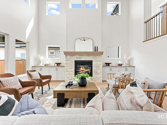 3rd image of 13634 N Spring Creek Way