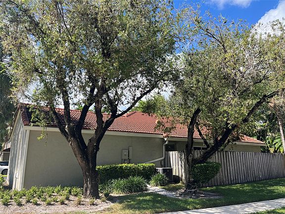 3rd image of 10301 NW 11th Street