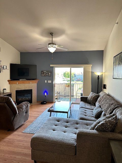 1st image of 205 Sadler Ln APT 303