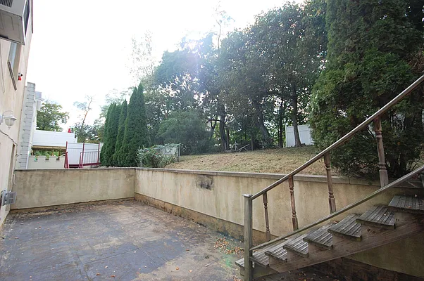 Rented by Re/Max In The City | media 25