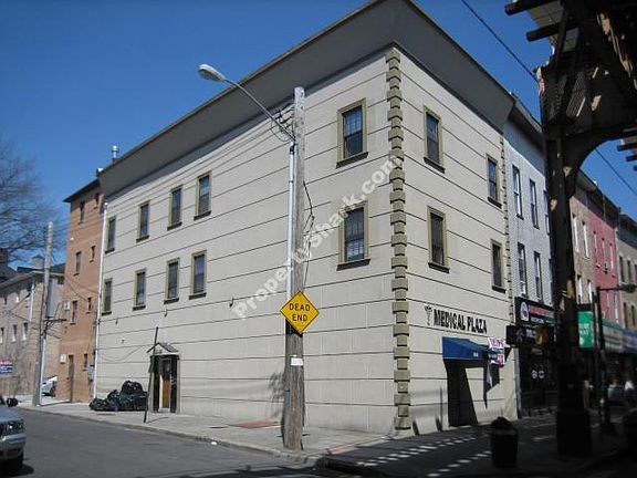 2nd image of 11605 Jamaica Ave