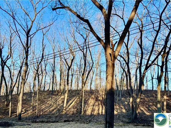 777 Adams Rd, Breinigsville, PA 18031