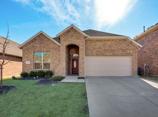 545 England St, Fate, TX 75189