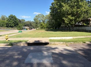 2260 N Campbell Ave, Springfield, MO 65803