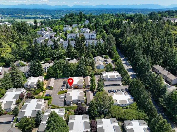 12718 NE 120th St, Kirkland, WA 98034