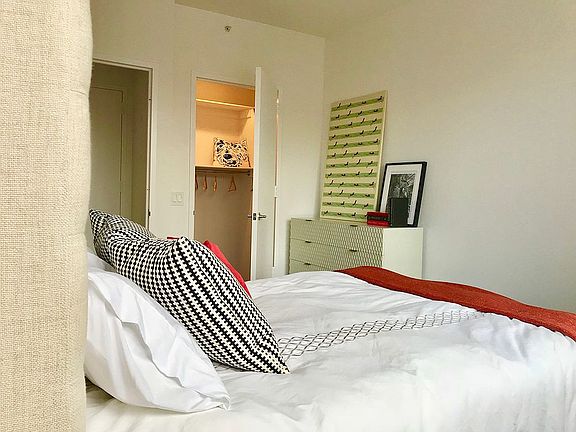 4th image of 66 Rockwell Pl APT 5A