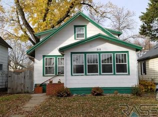 212 4th Ave SE, Pipestone, MN 56164