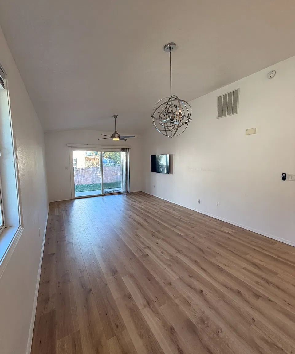 2 bed, 1250 sqft, $1,750 — Photo 4