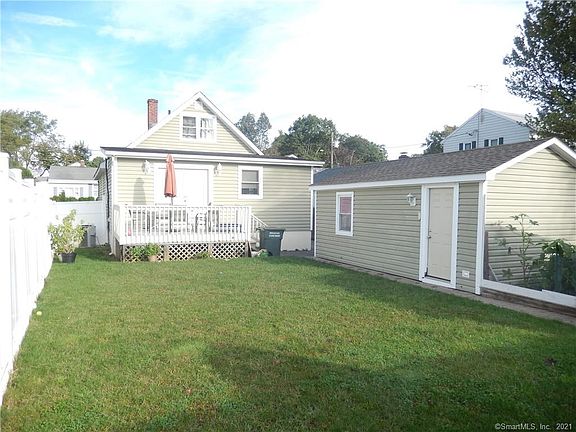 3rd image of 287 Goldenrod Ave