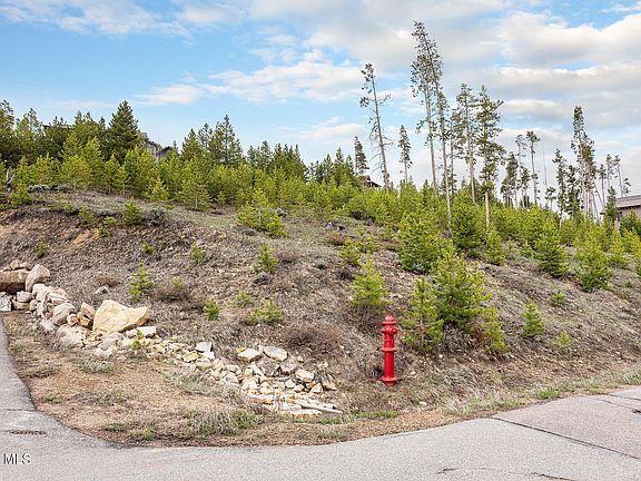 2nd image of 510 Shoshoni Lane