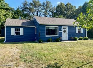 1724 S Shore Dr, Portage, MI 49002