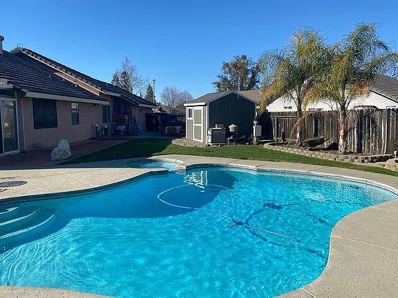 3rd image of 918 Cedar Canyon Cir