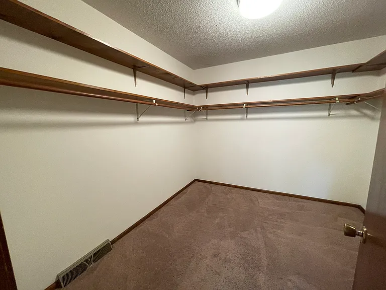 314 N 6th St #102 — Photo 20