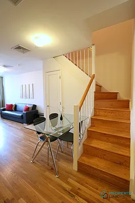 Rented by Property Link Mgmt, LLC | media 23