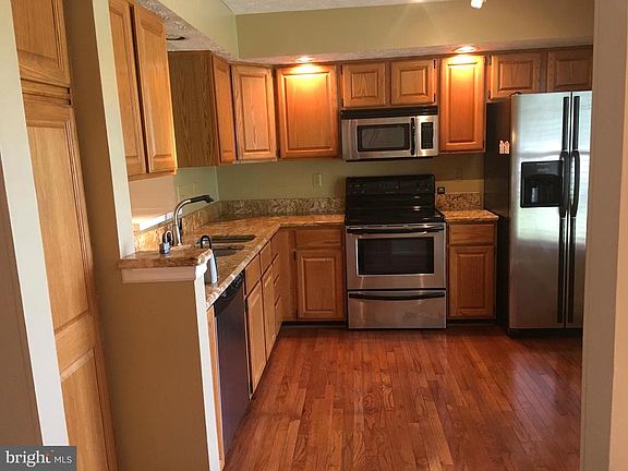 2nd image of 12729 Wedgedale Ct