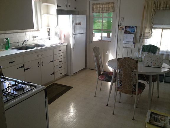 5th image of 805 1st Ave