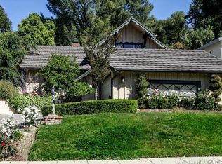 21711 Dumetz Rd, Woodland Hills, CA 91364