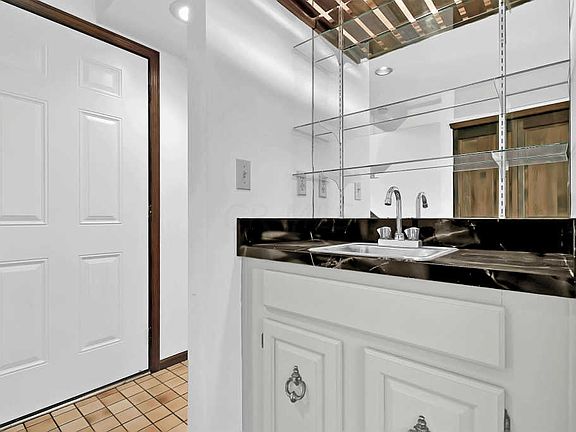 5th image of 114 Saint Andre St