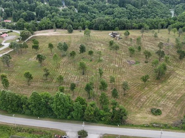 Stone Mill Rd, Jacksboro, TN 37757