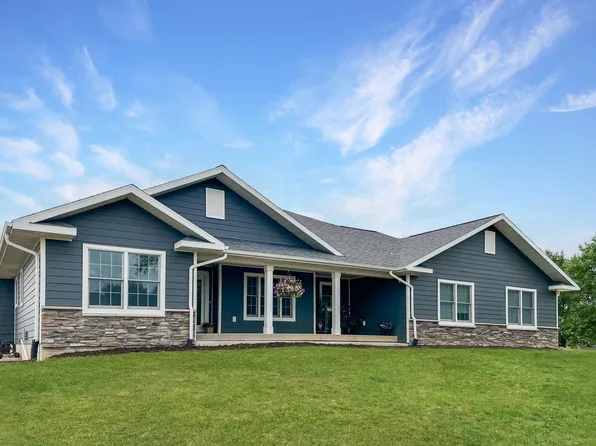 22716 120th St, Lamberton, MN 56152