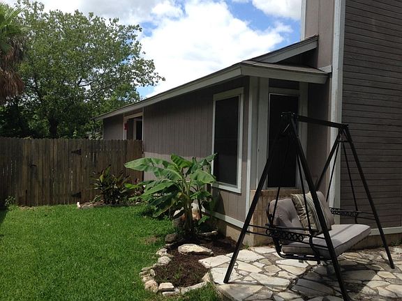 3rd image of 5906 Shreveport Dr
