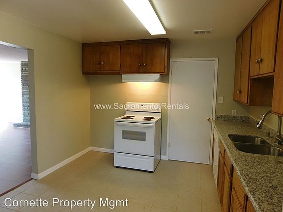 5th image of 5863 Tangerine Ave