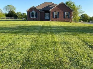 1415 Azalee Ln, Chapel Hill, TN 37034