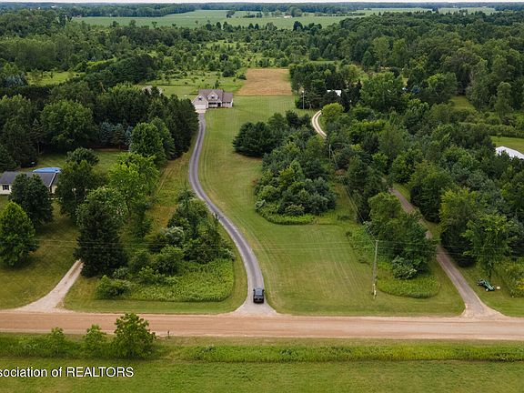 3rd image of 13667 W Eaton Hwy