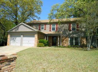 3900 Orchard Hill Dr, Arlington, TX 76016