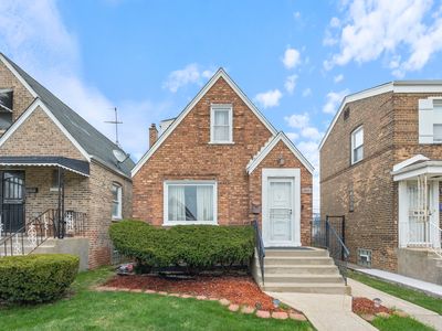 (Undisclosed Address), Chicago, IL, 60628