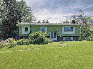 12 Arden Ln, Poughkeepsie, NY 12603