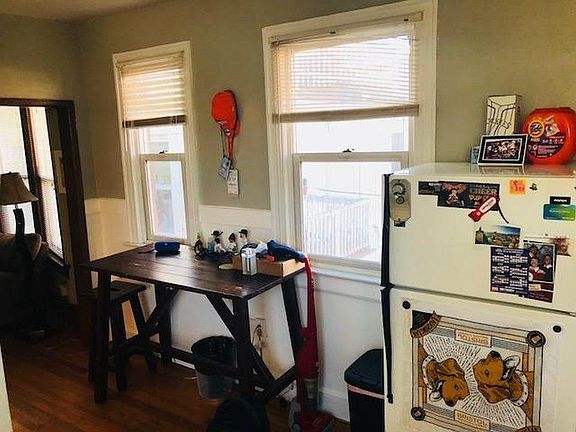 4th image of 1116 N Emerson St APT 8