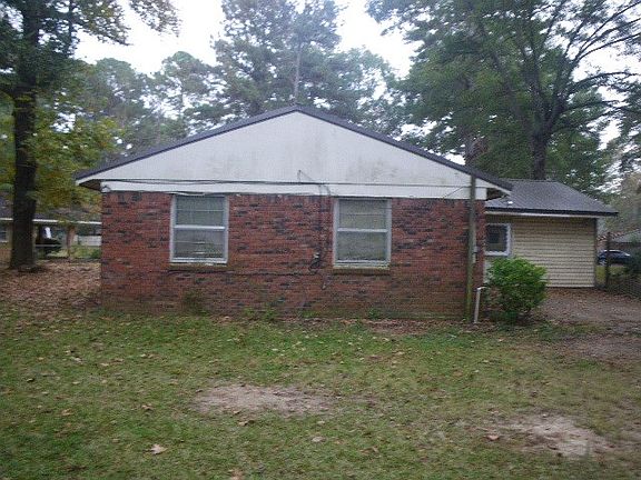 4th image of 206 Gordon Dr #1/2