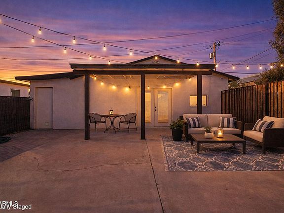 3rd image of 1614 E Roma Avenue