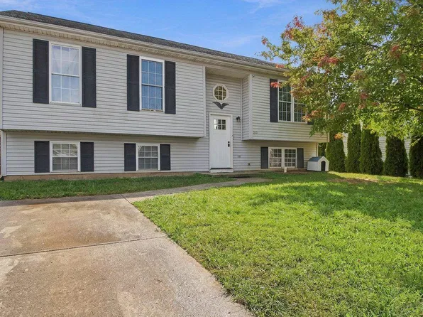 163 Grand Dr, Taneytown, MD 21787