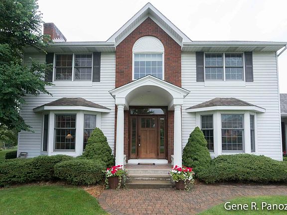 3rd image of 6931 Old Lantern Dr SE