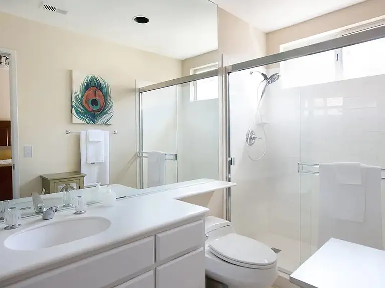 2nd bedroom ensuite bathroom