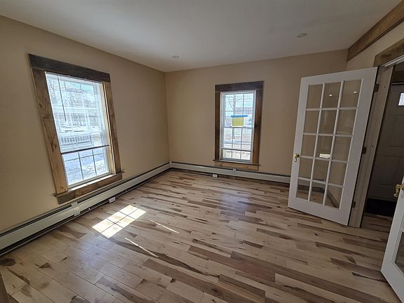 5th image of 526 Canaan St #1