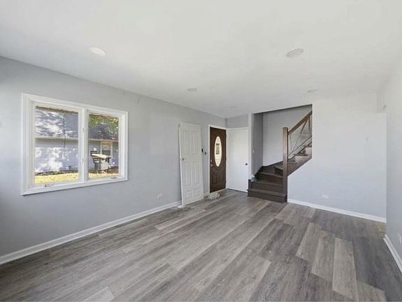 4th image of 17143 Ridgewood Ave