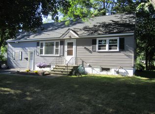 55 Gipp Rd, Albany, NY 12203