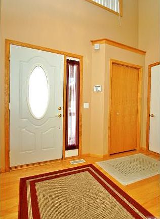 Spacious Front Entry