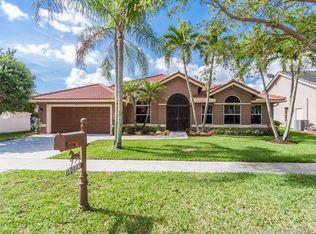 10942 NW 18th Dr, Plantation, FL 33322