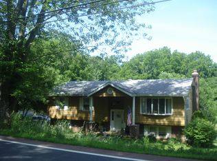 11 Musconetcong River Rd, Hampton, NJ 08827