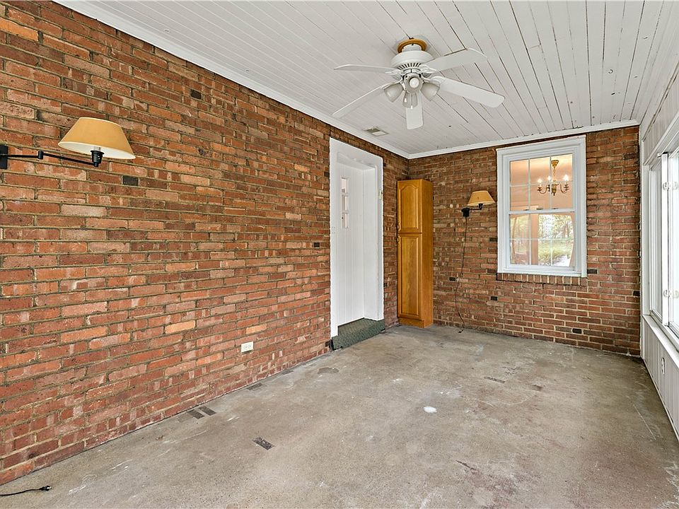 11318 Frankstown Rd, Pittsburgh, PA 15235 | Zillow