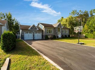 4 Fatima Ct, Wasaga Beach, ON L9Z1K9
