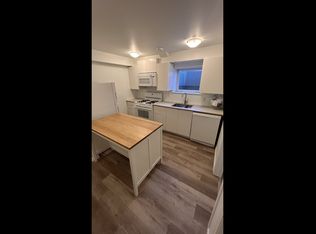 12148 105th St NW, Edmonton, AB T5G2N7