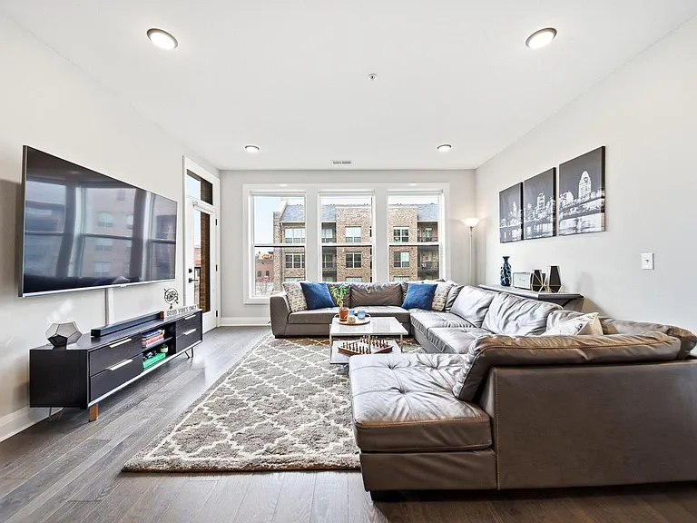 751 N 6th St #205 — Photo 11