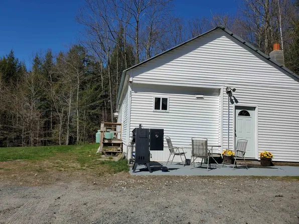 557 Fernwood Farms Road, Canaan, NH 03741